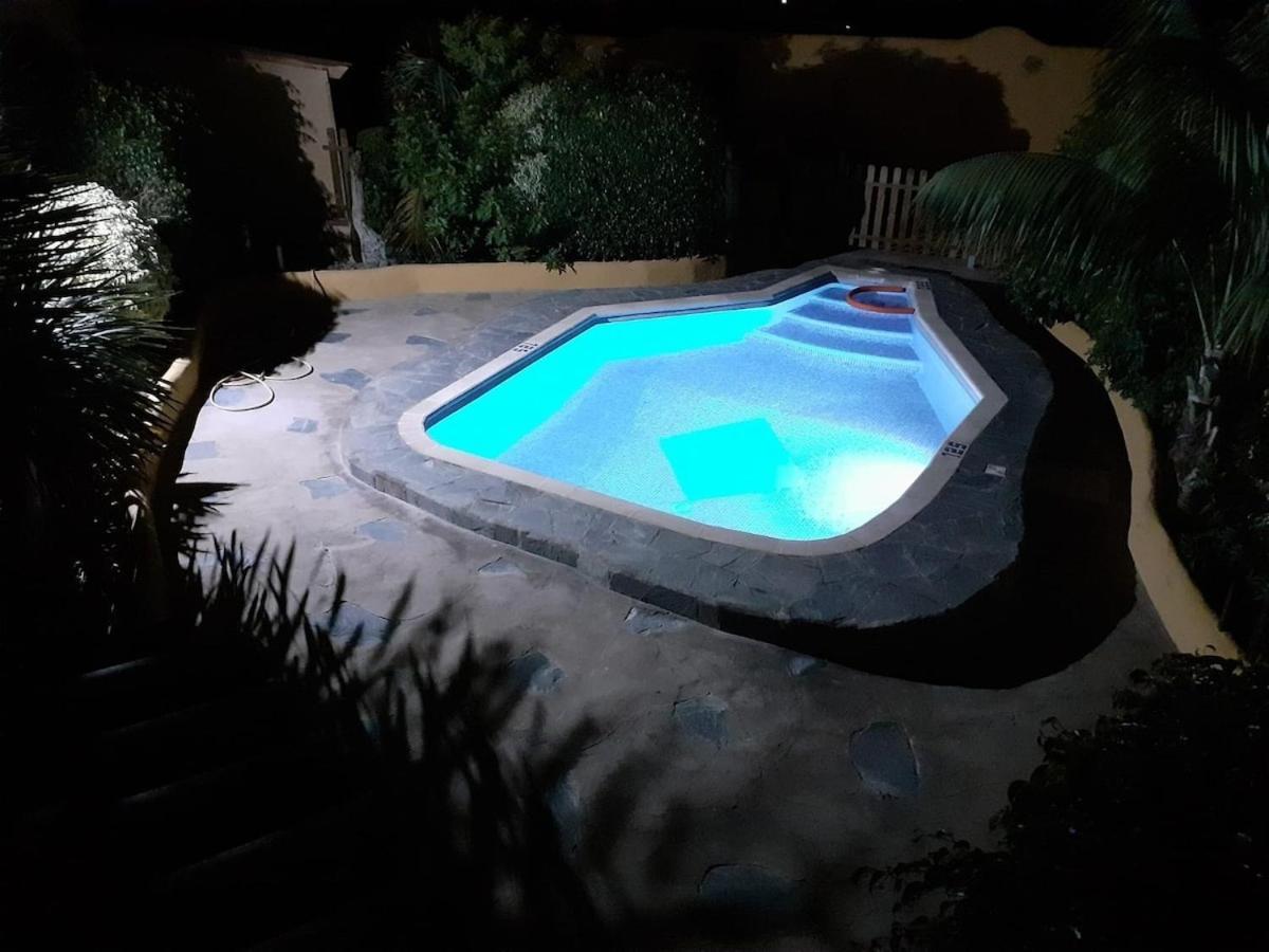 Eden Rentals North Paradise "House B" Santa Catalina Bagian luar foto